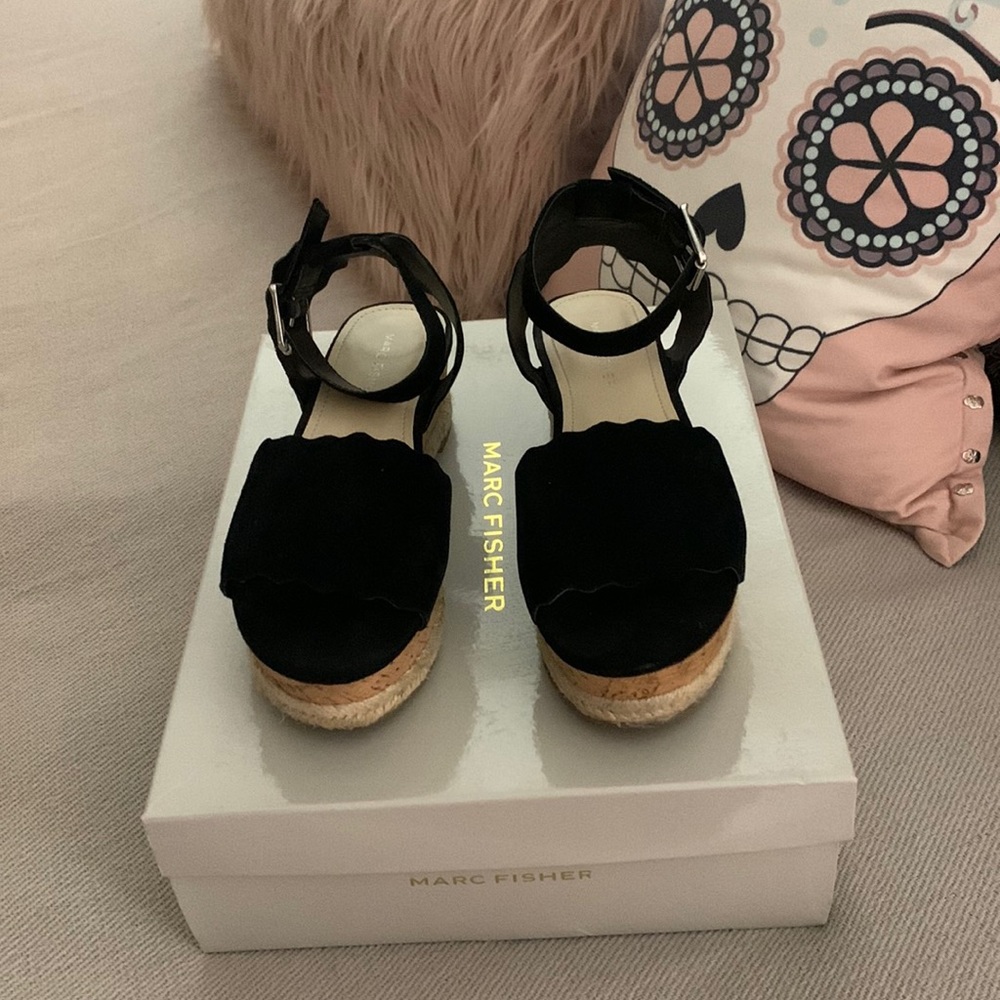 Marc Fisher black suede flat form sandals
